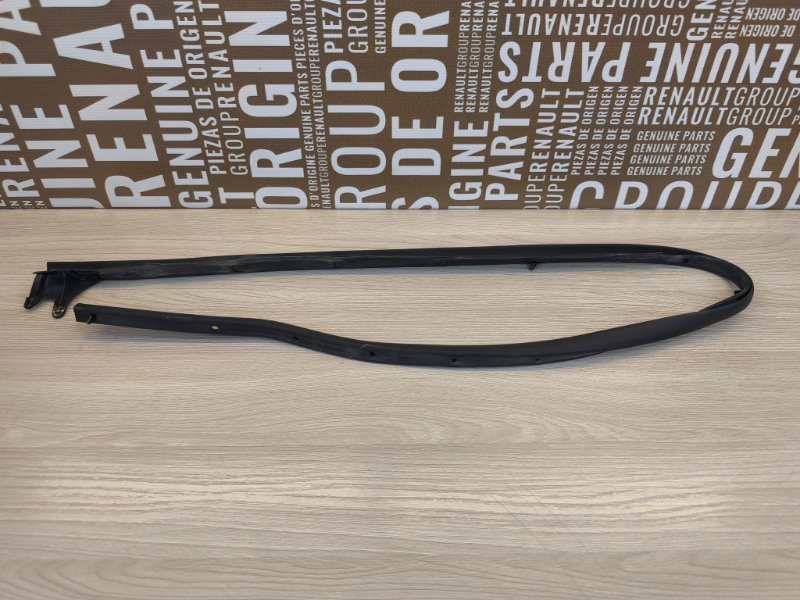 Уплотнитель двери