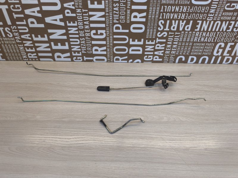 Тяга замка двери