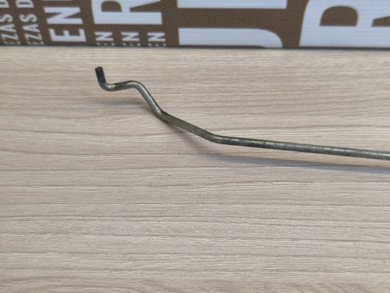 Тяга замка двери