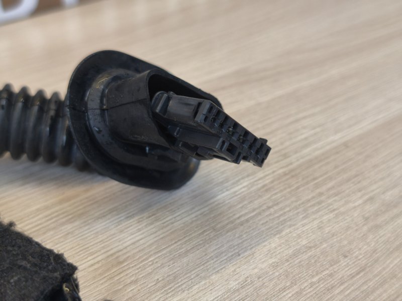 Проводка      двери