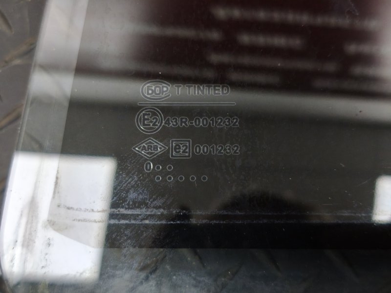 Стекло двери