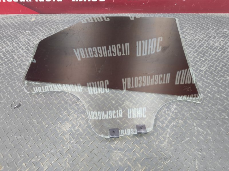 Стекло двери