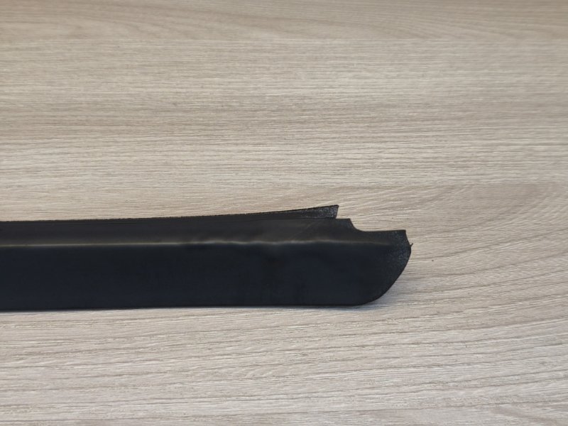 Уплотнитель стекла двери внешний