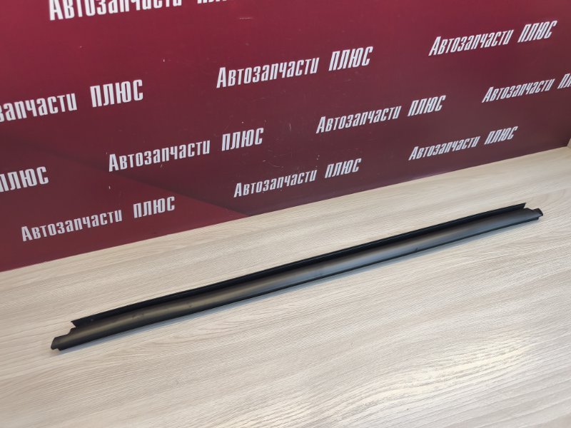 Уплотнитель стекла двери внутренний