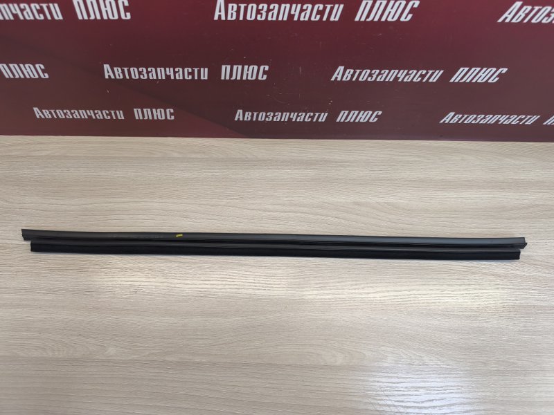 Уплотнитель стекла двери внутренний