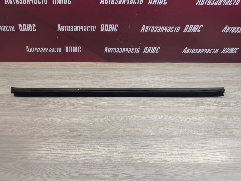 Уплотнитель стекла двери внутренний