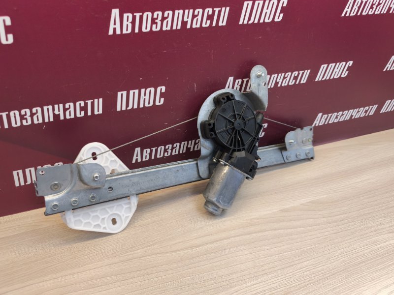 Стеклоподъемник    двери