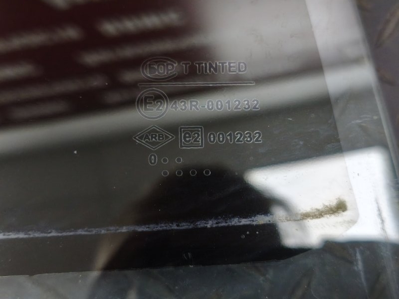 Стекло двери