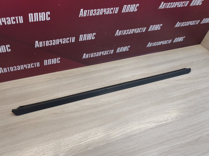 Уплотнитель стекла двери внешний