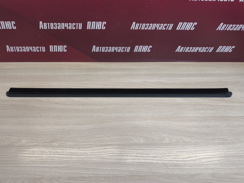 Уплотнитель стекла двери внешний