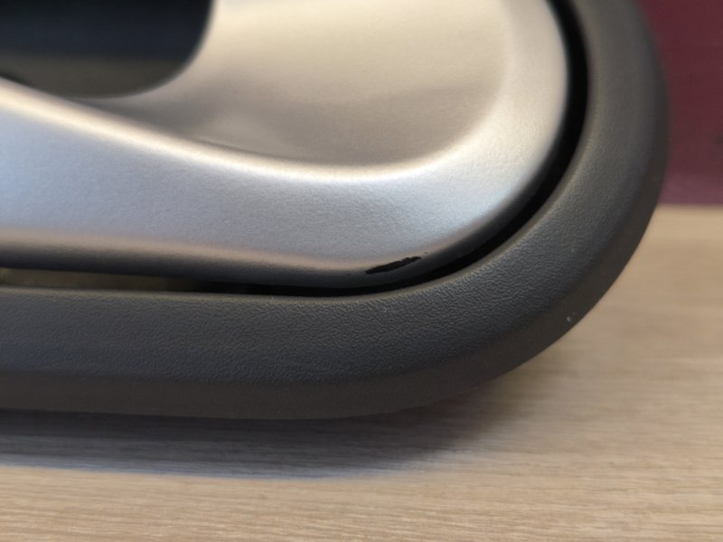 внутренняя ручка двери