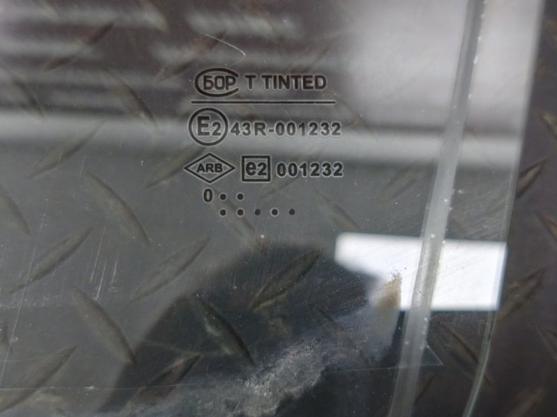 Стекло двери