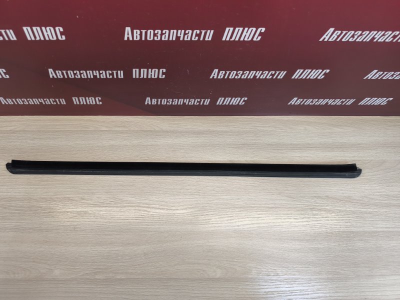 Уплотнитель стекла двери внешний