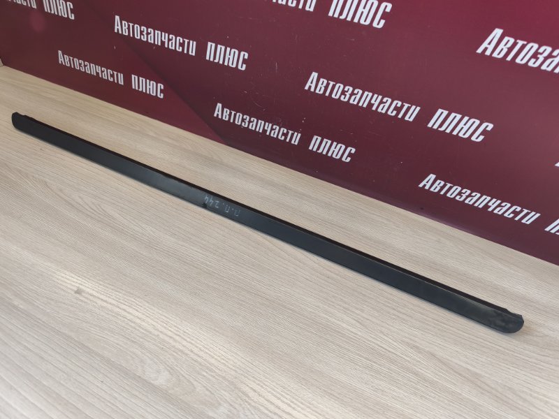 Уплотнитель стекла двери внешний