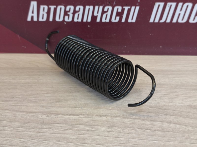 Пружина крышки багажника
