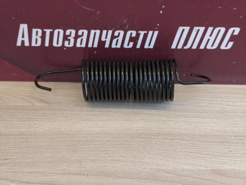 Пружина крышки багажника