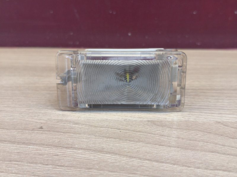 Плафон подсветки багажника