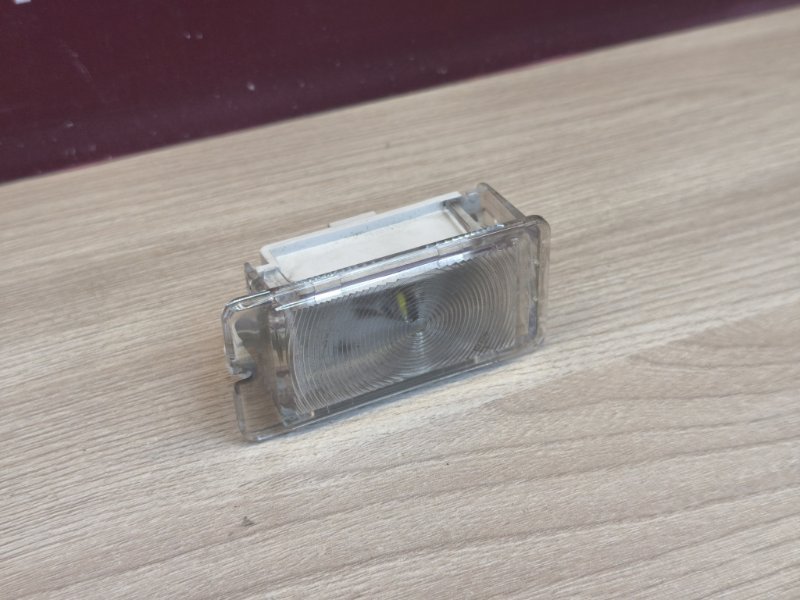 Плафон подсветки багажника