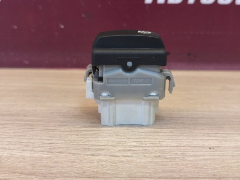 Кнопка блокировки стеклоподъемников