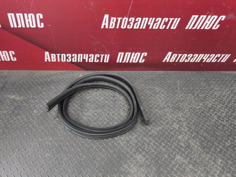 Уплотнитель проема      двери