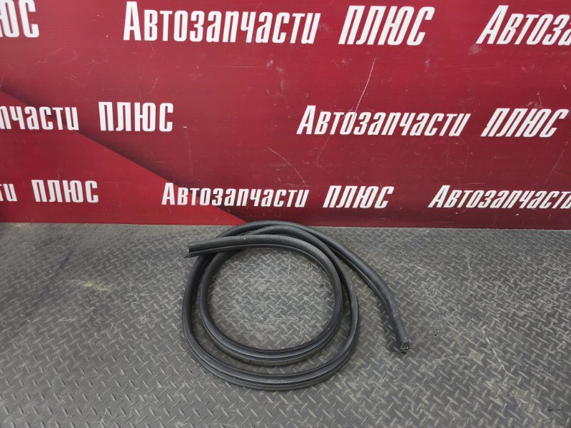 Уплотнитель проема      двери