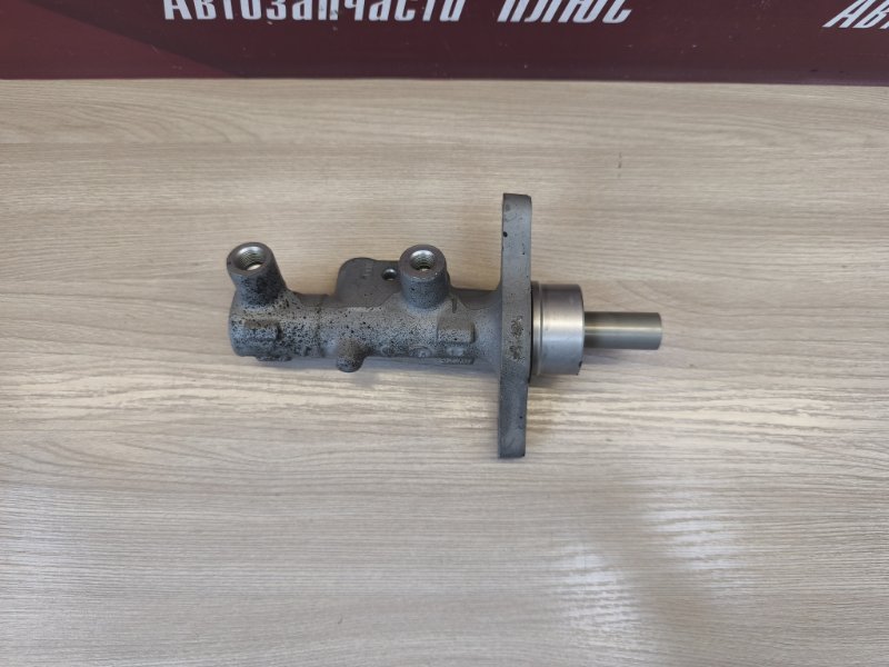 Главный тормозной цилиндр