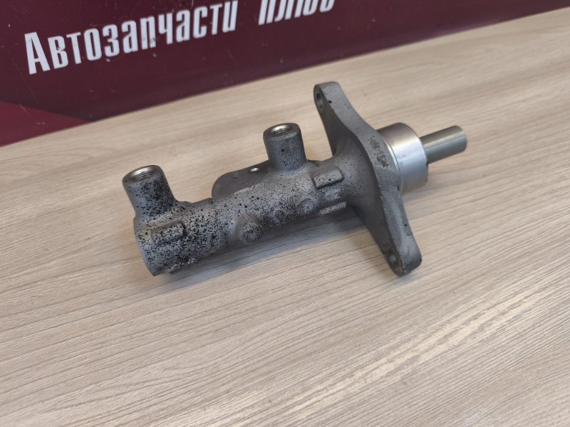 Главный тормозной цилиндр