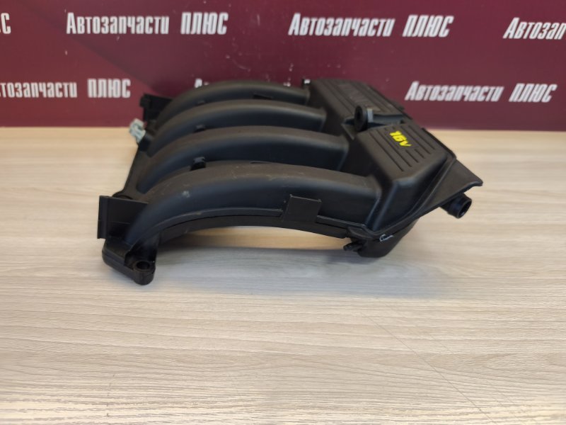 Впускной коллектор