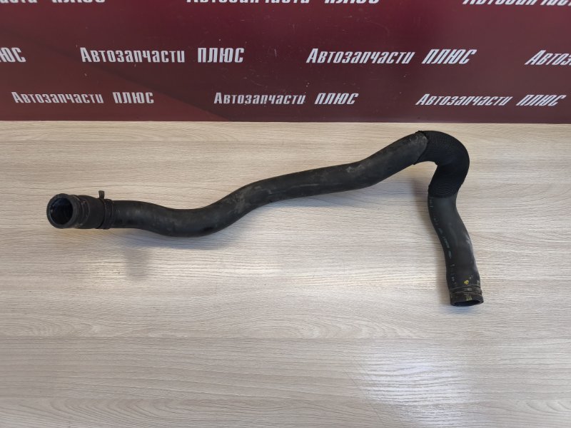 Патрубок радиатора