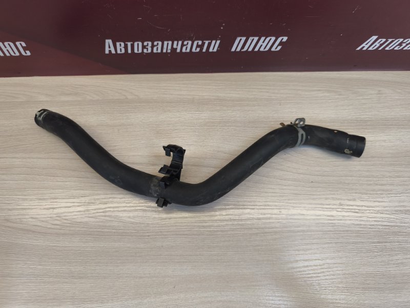 Патрубок отопителя