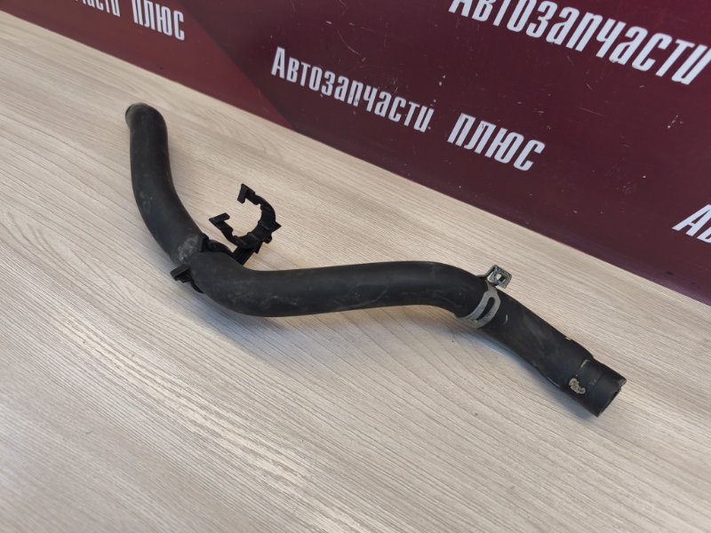 Патрубок отопителя