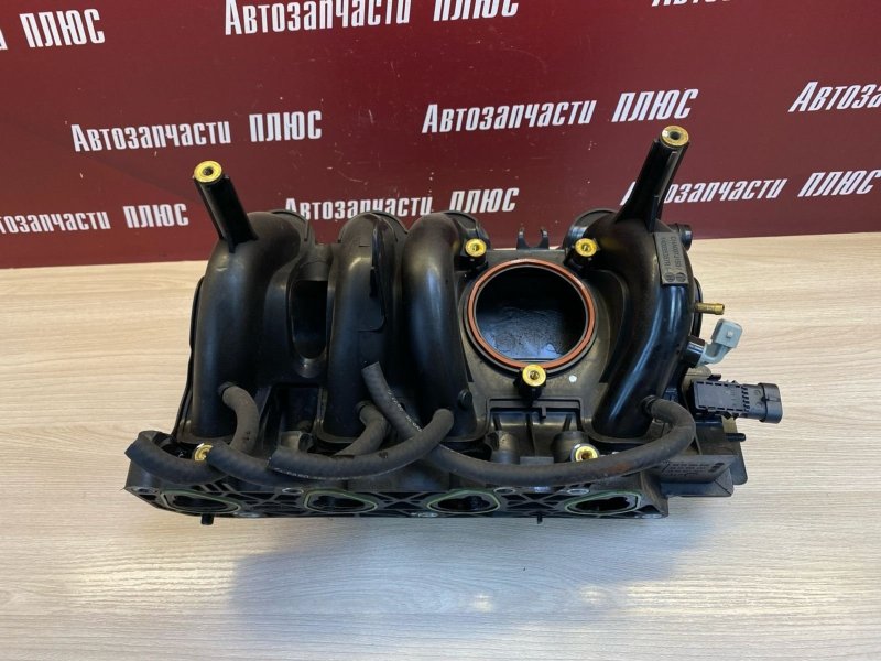 Впускной коллектор