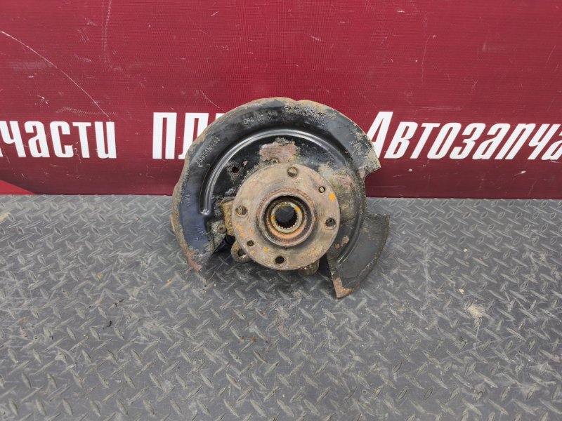 Кулак поворотный