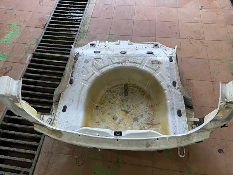 Задняя панель кузова