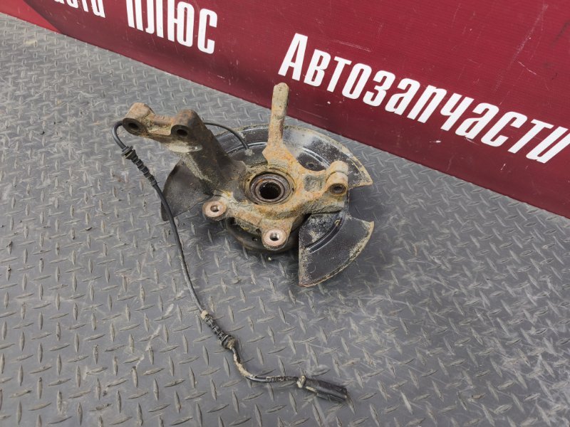 Кулак поворотный