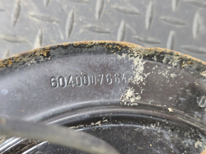 Кулак поворотный