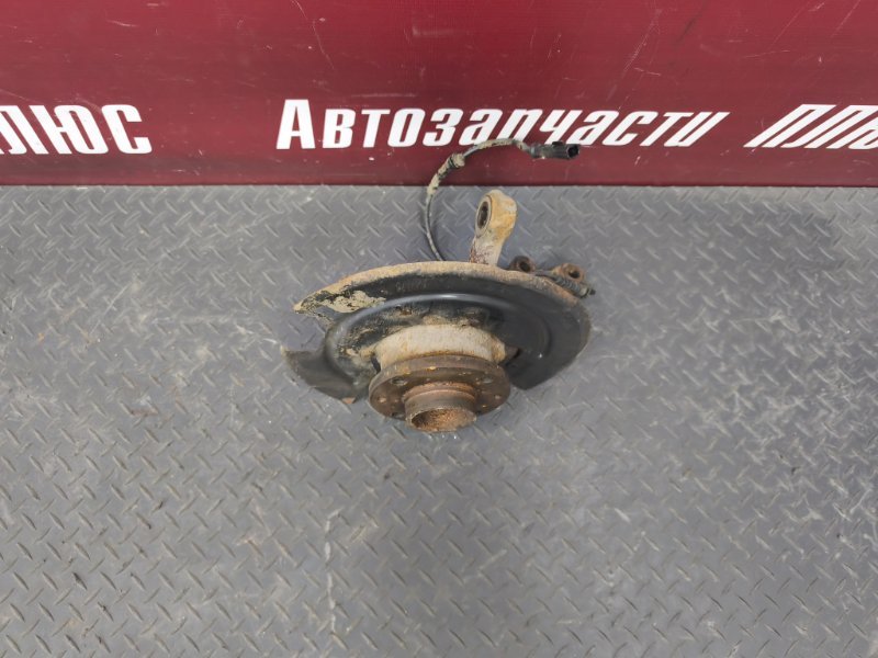 Кулак поворотный