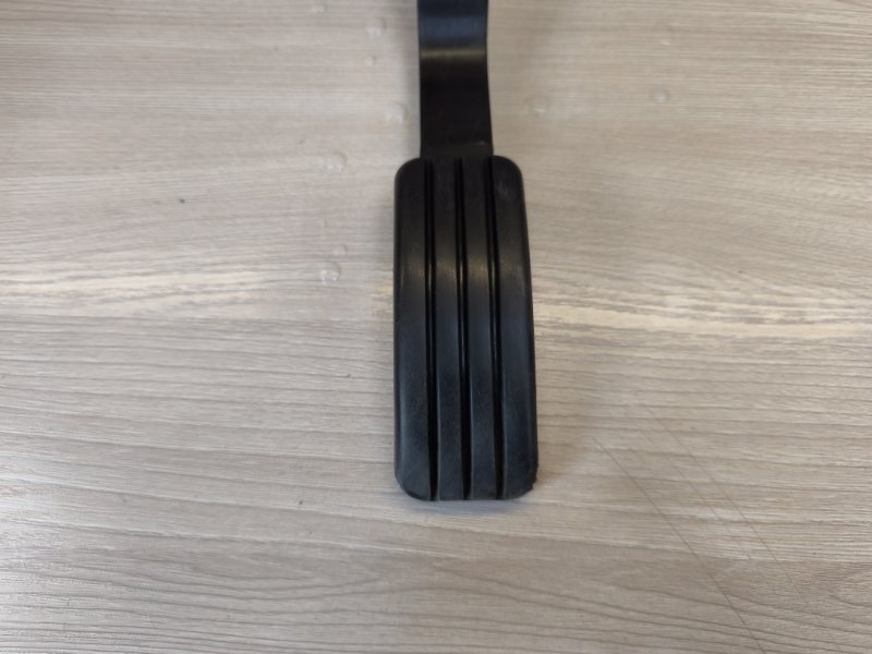 Педаль газа