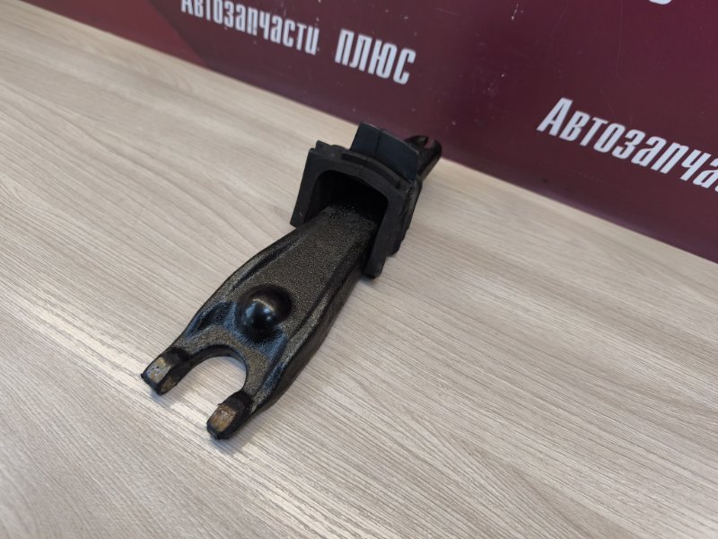 Вилка сцепления
