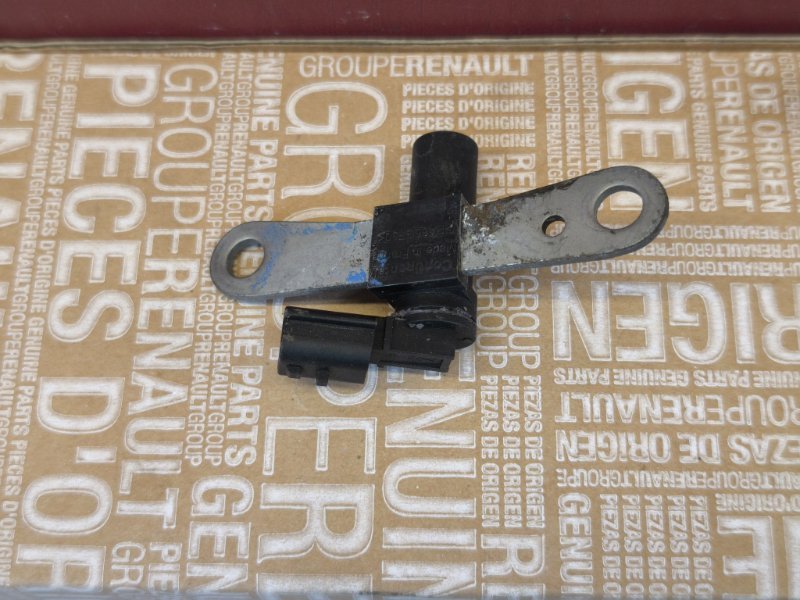 Датчик положения коленвала