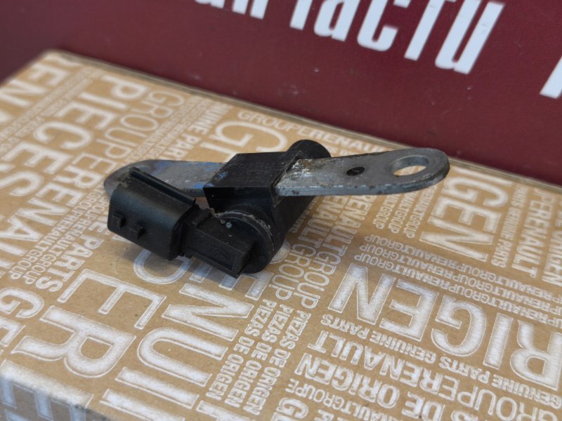 Датчик положения коленвала