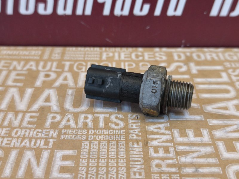 Датчик давления масла