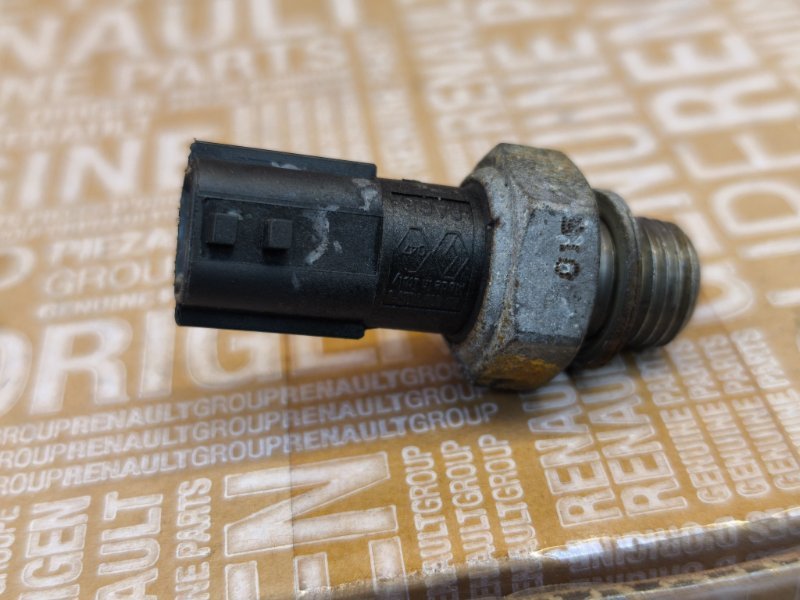 Датчик давления масла