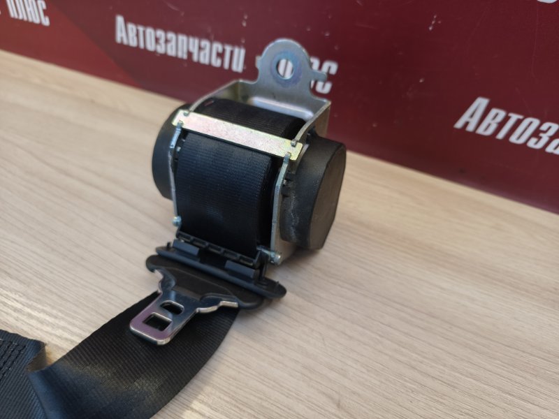 Ремень безопасности