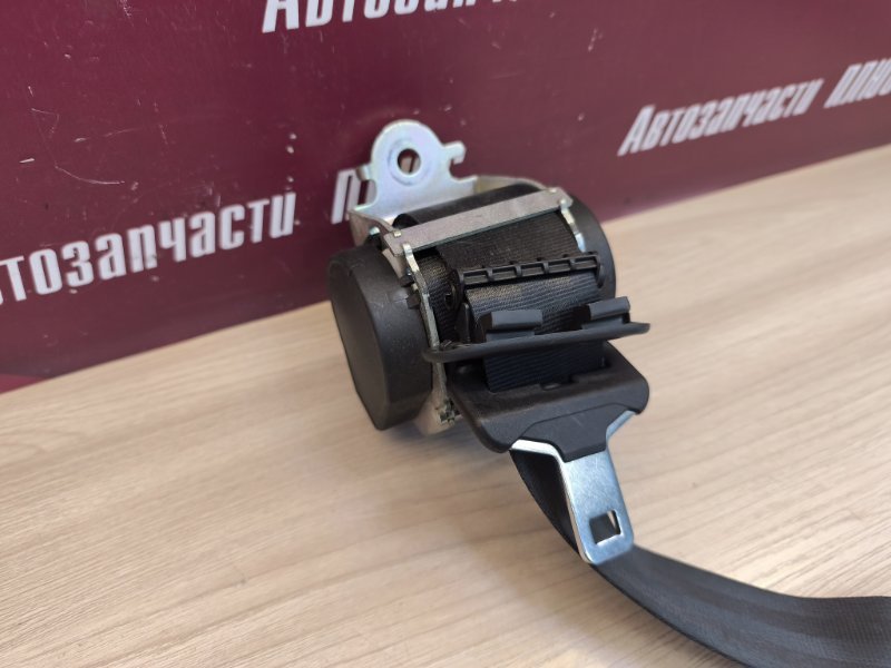 Ремень безопасности