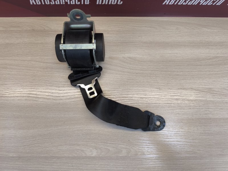 Ремень безопасности