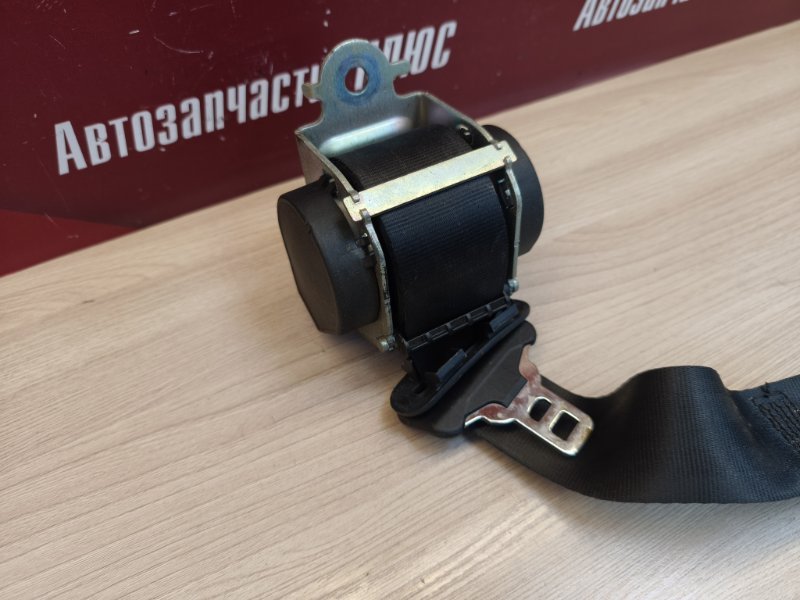 Ремень безопасности