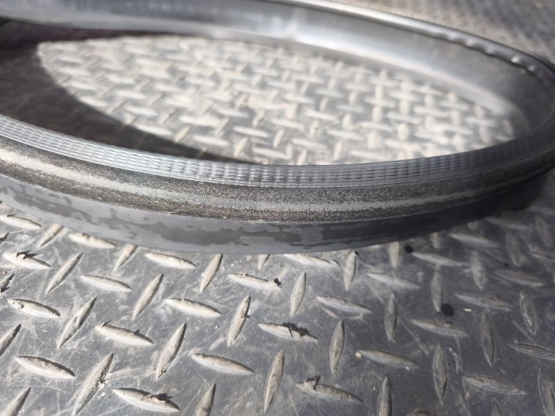 Уплотнительная резинка крыши