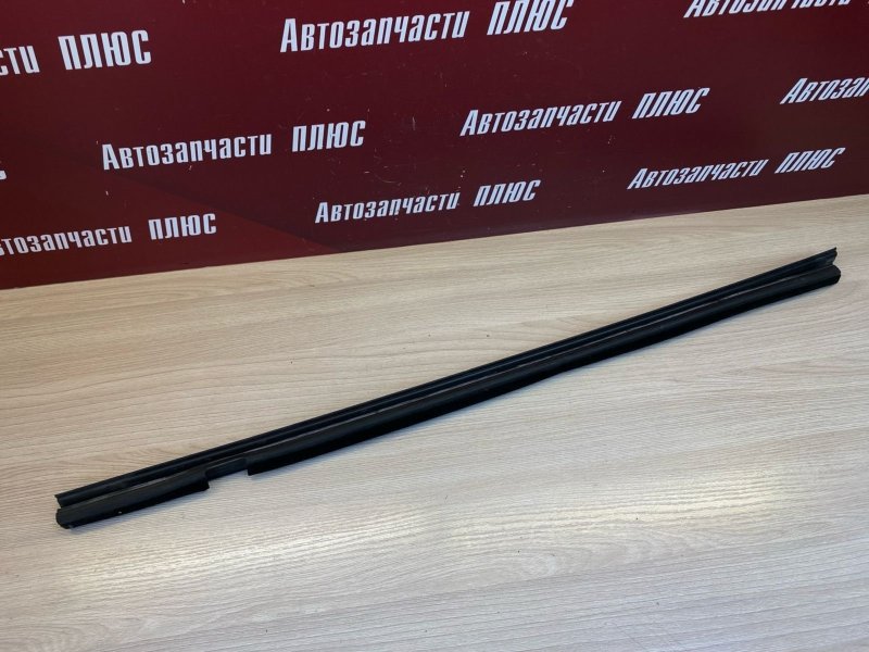 Уплотнитель стекла двери внутренний