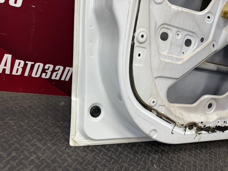 Дверь боковая